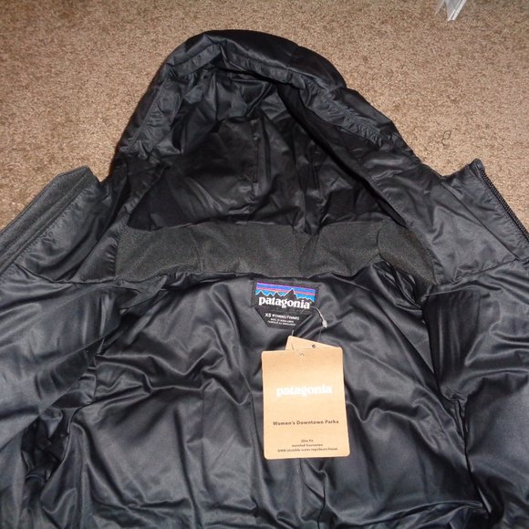 Patagonia Black Downtown Parka, Wmns XS, NWT - Picture 3 of 6